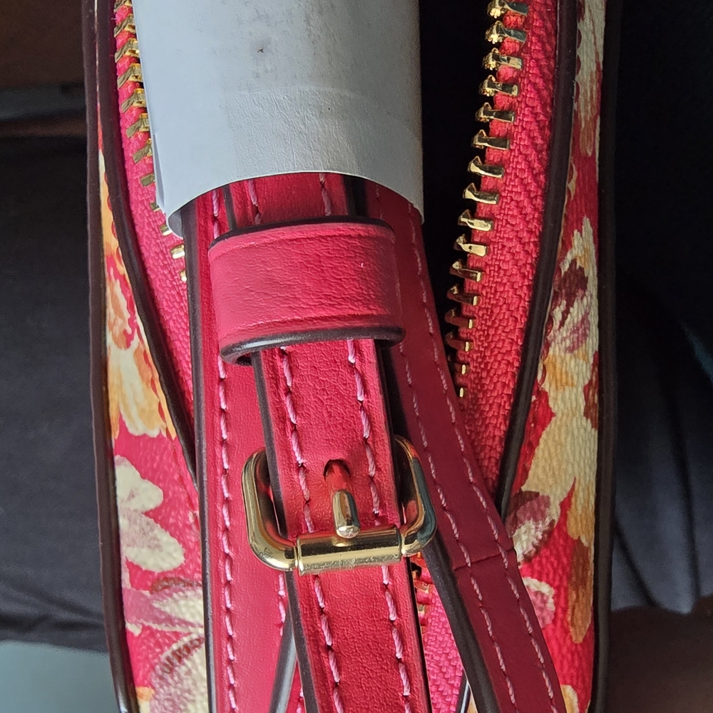 Coach Mini Camera Bag with Vintage Daisy Script Print NEW - Picture 13 of 16
